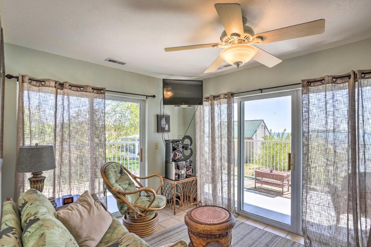 Waterfront Bass Island Retreat With Balcony And Tv Apartment Put-in-Bay Exterior foto