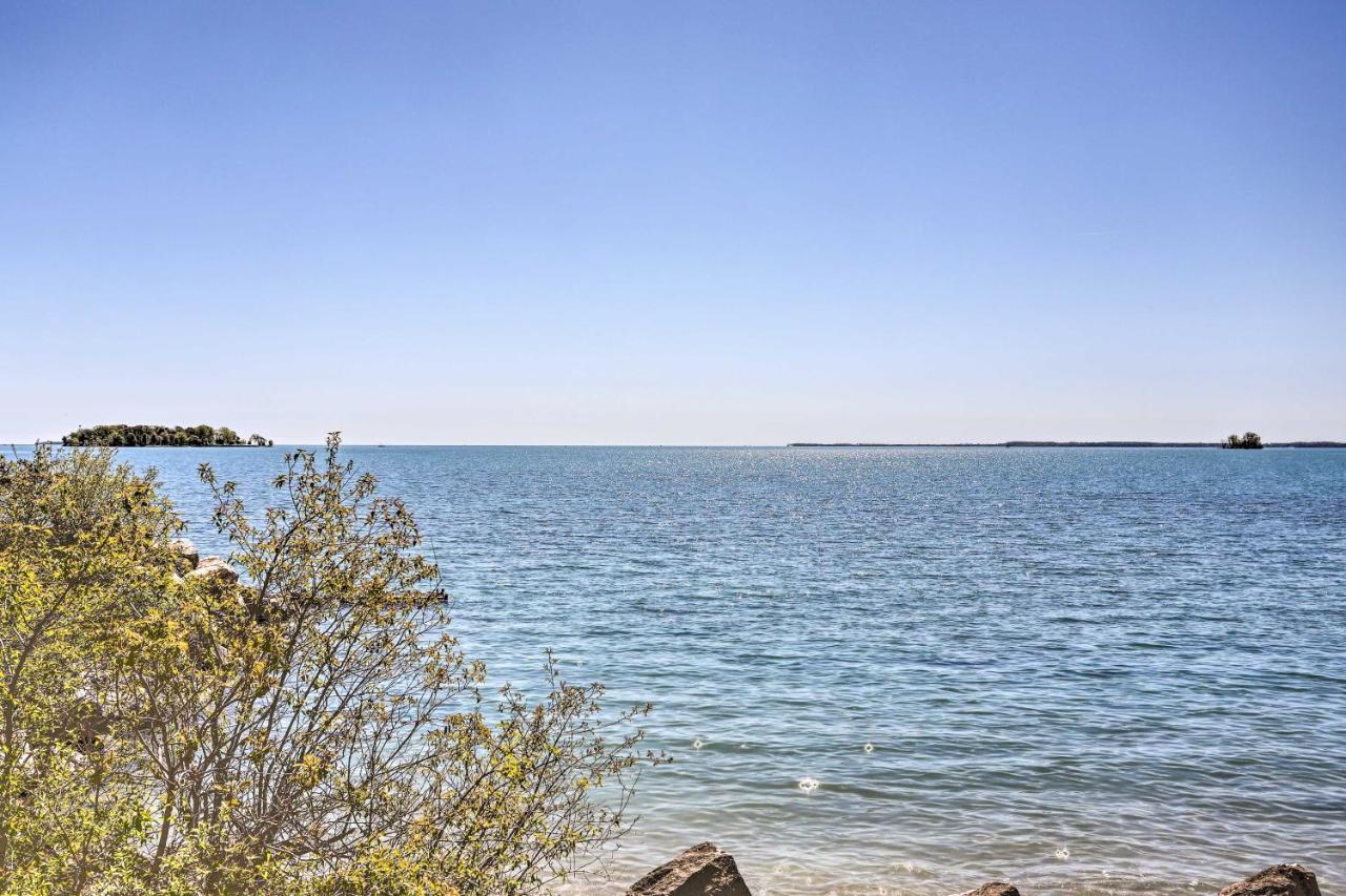 Waterfront Bass Island Retreat With Balcony And Tv Apartment Put-in-Bay Exterior foto