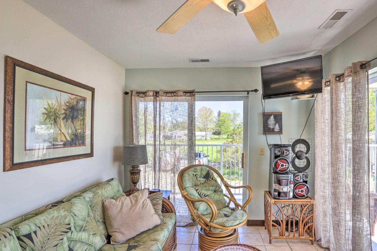 Waterfront Bass Island Retreat With Balcony And Tv Apartment Put-in-Bay Exterior foto